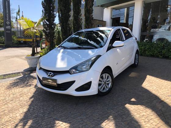 HYUNDAI HB20 1.0 COMFORT 12V FLEX 4P MANUAL HYUNDAI HB20 1.0 COMFORT 12V FLEX 4P MANUAL
